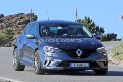 Renault Megane RS hoàn toàn mới đang tiến dần đến "cuộc chơi"