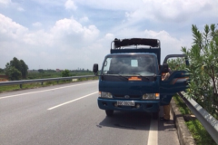 Truy đuổi đối tượng trộm xe ô tô trên đường tẩu thoát lên Lào Cai