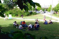 Tấn công game thủ Pokemon GO, 2 tên cướp bị bắn trả