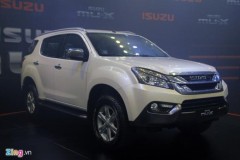 Isuzu MU-X, đối thủ Fortuner giá từ 899 triệu đồng Việt Nam