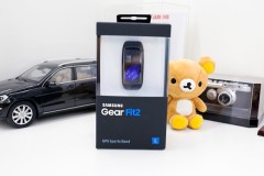 Đập hộp và trên tay Galaxy Gear Fit 2 chính hãng giá 4 triệu đồng tại Việt Nam