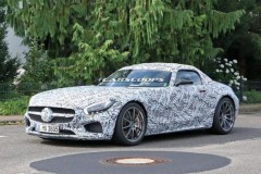 Chạm trán Mercedes-AMG GT C Roadster với mui gấp mềm trên đường thử