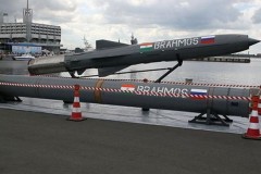 Ấn Độ triển khai tên lửa BrahMos đến sát biên giới với Trung Quốc