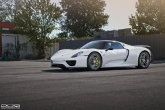 Porsche 918 Spyder trang bị bộ la zăng độc đáo