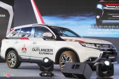 Mitsubishi Outlander 2016 có giá từ 975 triệu đồng ở VN