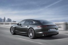 Porsche đang trên đà phát triển trong năm 2016