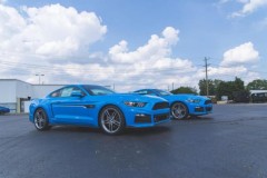 Roush trình làng cặp đôi xe độ Ford Mustang Grabber Blue 2017