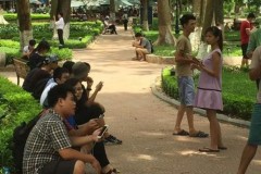Những hình ảnh đáng suy ngẫm về trào lưu "nghiện" Pokemon Go