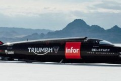 Phiên bản Triumph nhanh nhất trong lịch sử đạt tốc độ 441,3 km/h