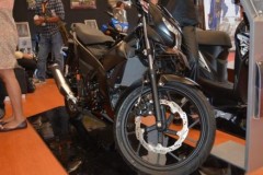 Cận cảnh Suzuki Satria F150 FI màu đen mờ giá 37,4 triệu Đồng