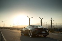 Lexus LC500 2017 khoe dáng dưới hoàng hôn