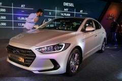 Hyundai Elantra 2016 có giá hơn 19.000 USD ở Ấn Độ