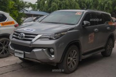 Toyota Fortuner 2016 bất ngờ lăn bánh tại Hà Nội