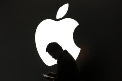 Apple liệu đã hết sáng tạo, chiều lòng khách hàng và chạy theo xu hướng để kiếm tiền?