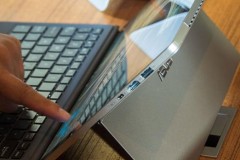 Asus giới thiệu "anh em" với Surface Pro: Màn hình 3K