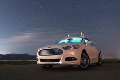 Ford muốn dẫn đầu về xe tự hành vào năm 2021