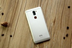 LeEco va Coolpad ra mắt điện thoại sử dụng camera kép