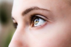 Lớp màng mỏng hơn sợi tóc giúp người mù lấy lại thị lực