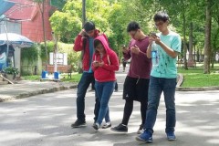 Mải chơi Pokemon, một phụ nữ ở Sài Gòn bị giật iPhone
