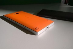 Nokia XL2 chạy Android xuất hiện, rất giống Lumia 930