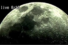 Video: Quả cầu đen nghi là UFO bay qua Mặt Trăng