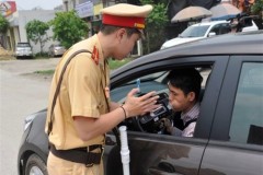 Từ 16/8, cảnh sát giao thông lập chốt gần nhà hàng, quán nhậu