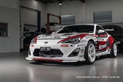 Toyota 86 sở hữu bodykit thân rộng từ Rocket Bunny đầy thể thao