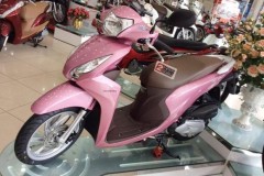 Honda Vision thêm màu hồng, giá không đổi