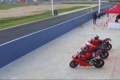 Xem các biker Việt "nài" Ducati 959 Panigale tại trường đua Happy Land