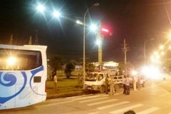 Truy đuổi ô tô khách cán chết người trên đại lộ