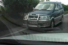 Xử lý xe ôtô "ngỗ ngược" chạy ngược chiều cao tốc Nội Bài-Bắc Ninh