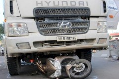 Nam thanh niên chết thảm dưới bánh xe bồn