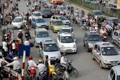 Hà Nội "ngạt thở" với 3.000 taxi ngoại tỉnh