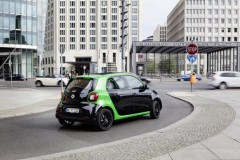 Smart chính thức trình làng xe điện ForTwo và Forfour 2017