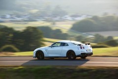 Nissan giới thiệu GT-R phiên bản đua