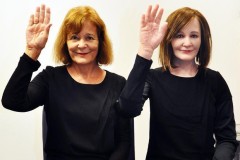 Robot trợ lý Nadine giống hệt con người