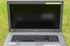Acer tung laptop chạy chip Skylake giá mềm cho sinh viên