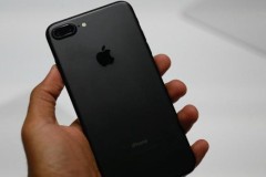 Apple cảnh báo iPhone 7 màu Jet Black rất dễ xước