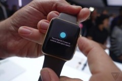 Apple Watch Series 2: Chịu nước ở độ sâu 50m