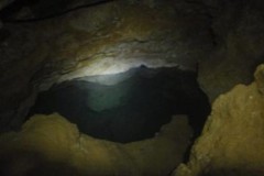 Các nhà khoa học phát hiện hang động bí ẩn 5,5 triệu năm, vào trong thấy toàn sinh vật lạ