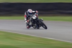 Clip lập kỉ lục khó tin trên chiếc môtô BMW 80 năm tuổi