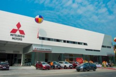 Đại lý Mitsubishi đầu tiên tại miền Trung khai trương showroom mới