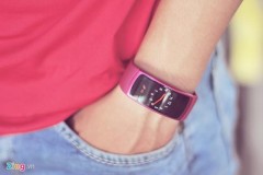 Đánh giá Samsung Gear Fit 2: Đẹp và thông minh hơn, giá từ 3.9 triệu đồng