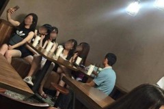 Đây là "người anh nuôi" tội nghiệp nhất sau đêm trung thu