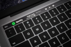 MacBook Pro mới ra mắt cuối tháng 10, tích hợp dải cảm ứng OLED và cảm biến vân tay