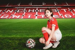 Ngắm Tú Linh MU nóng bỏng đốt cháy Old Trafford huyền thoại