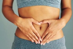 Ngồi dưới đất ăn tốt cho sức khỏe