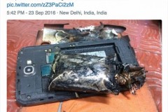 Samsung Galaxy Note 2 bất ngờ bốc cháy trên máy bay