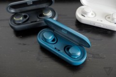 Samsung ngầm nhận tai nghe không dây đầu tiên thuộc về họ