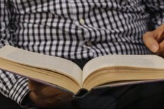 Sắp có công nghệ đọc sách mà không cần lật trang giấy